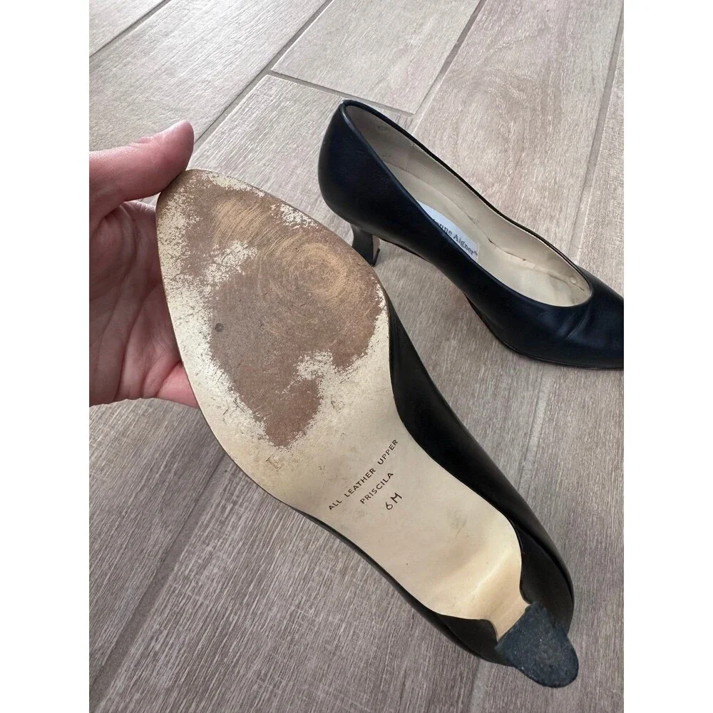 Etienne Aigner Priscila Pumps Women 6M Black Leather Heels Made in Spain Vintag